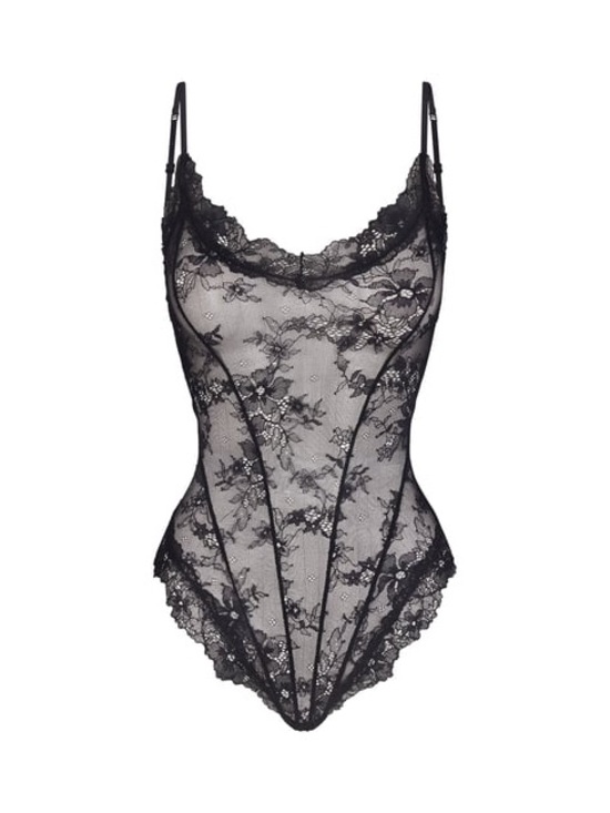 SKIMS Other - SKIMS Ultra Fine Lace Teddy in Onyx